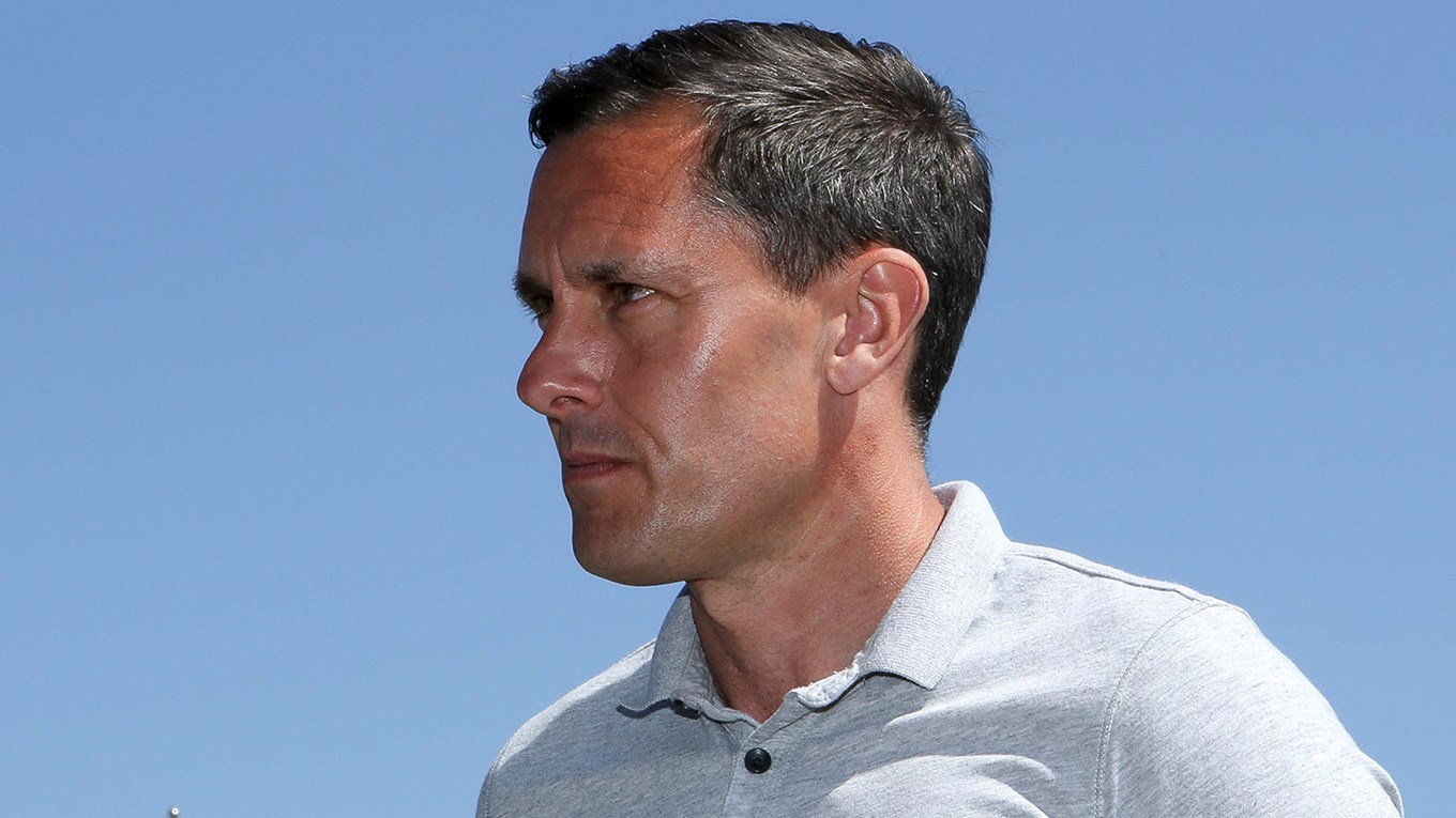Paul Hurst reacts to first summer signing - News - Scunthorpe United