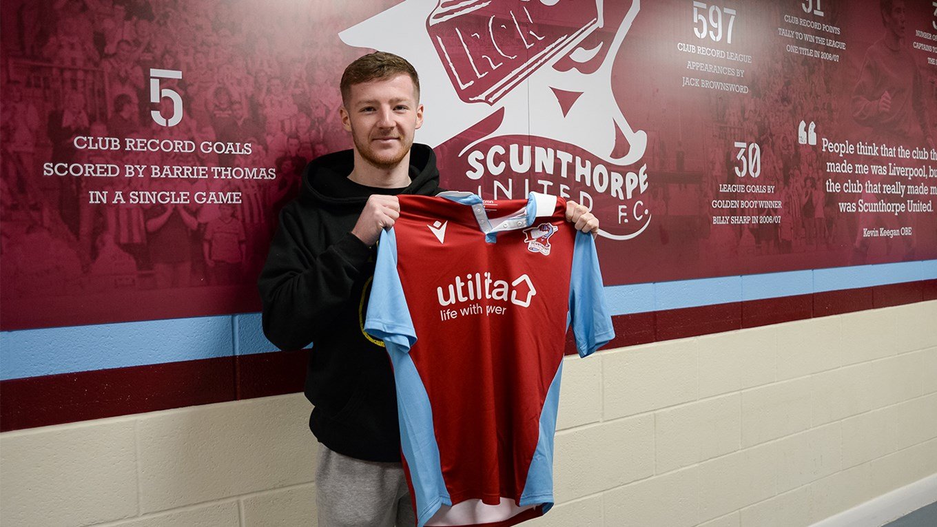 Mason O'Malley pens new Iron deal - News - Scunthorpe United